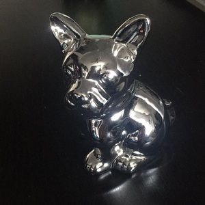 Silver and gold bulldog figurines